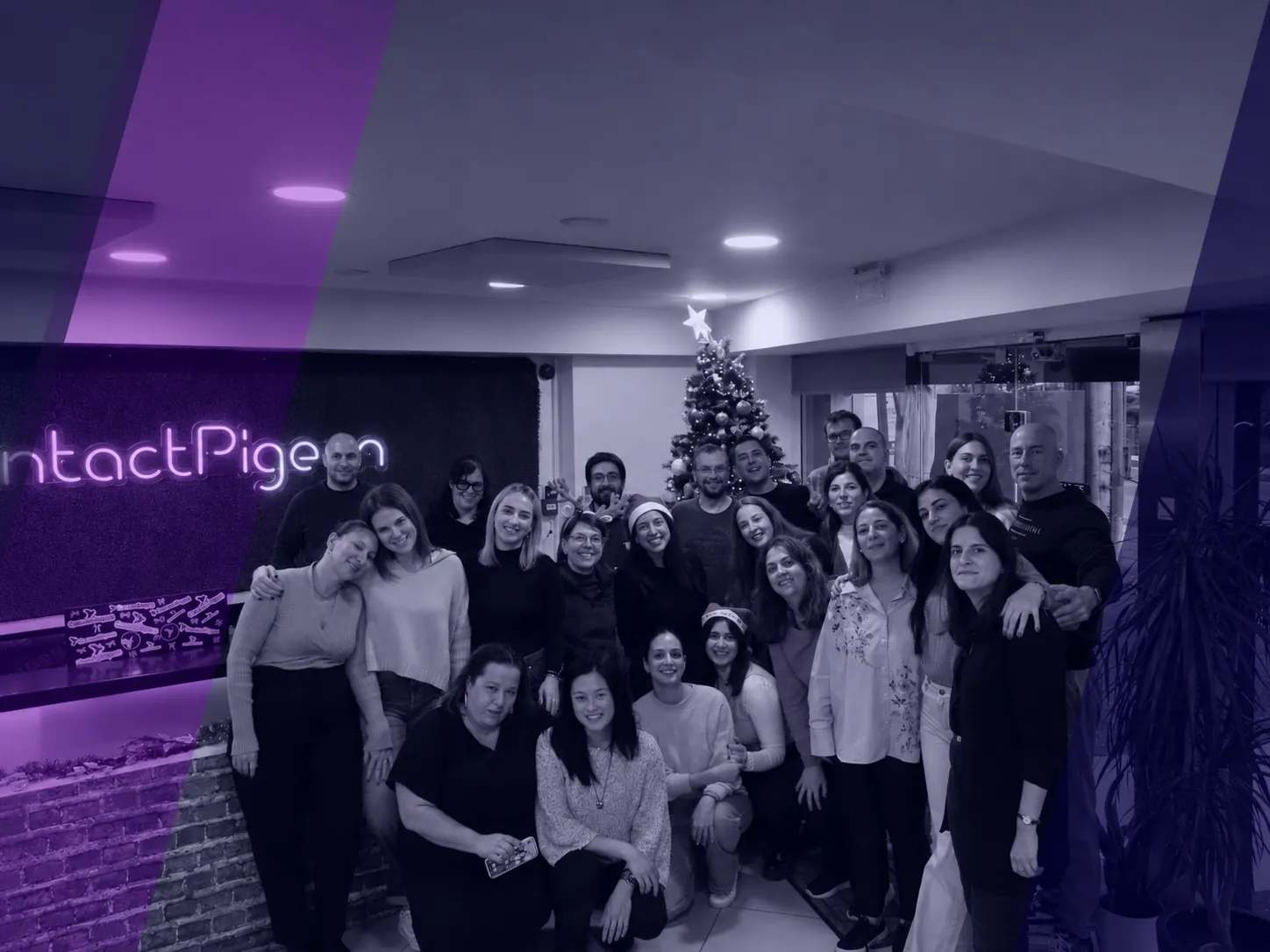ContactPigeon builders team moment